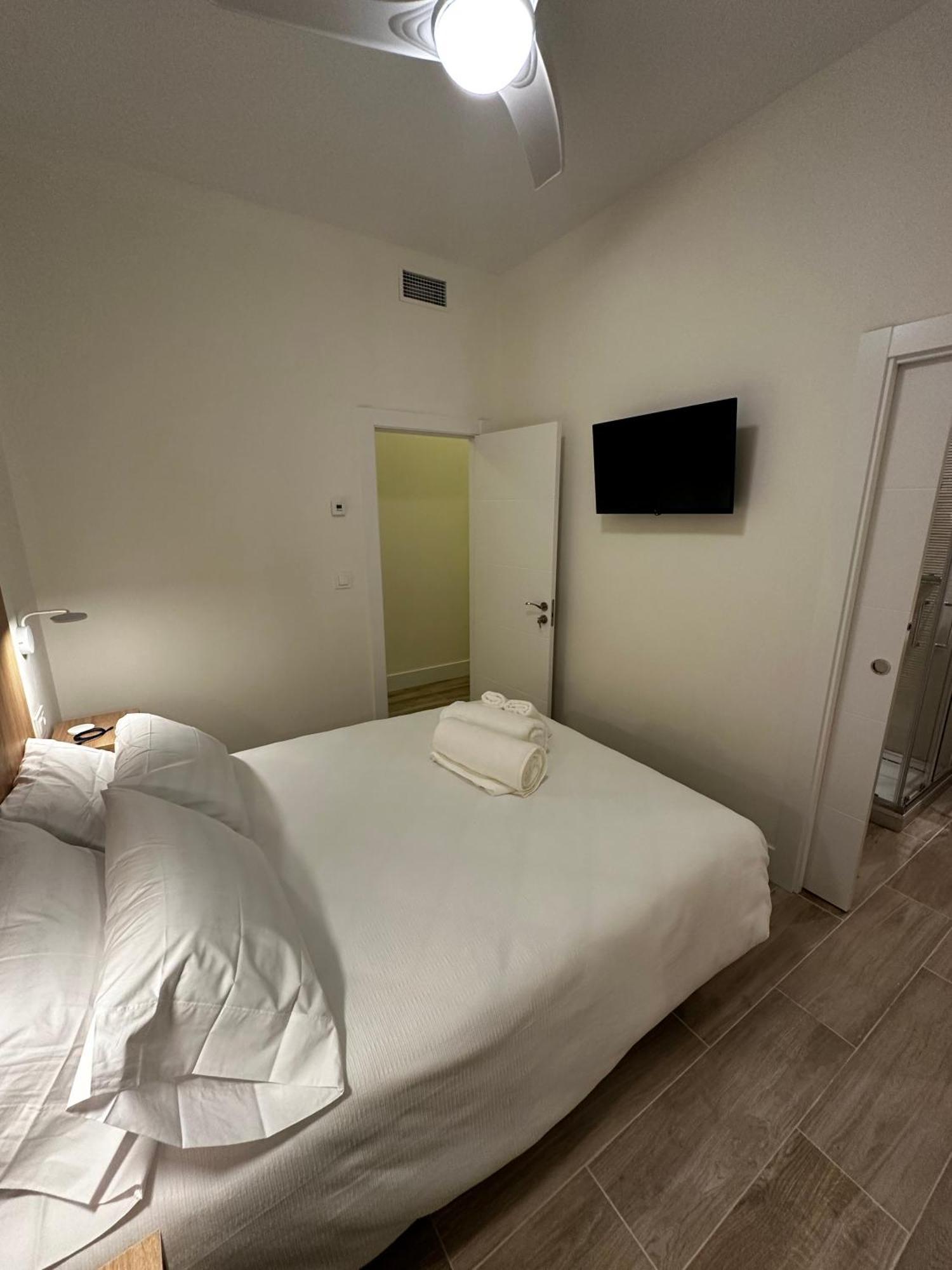 Apartamentos Moncloa Madrid Eksteriør billede